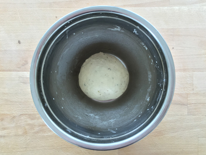 pizza-teig-vor-dem-gehen